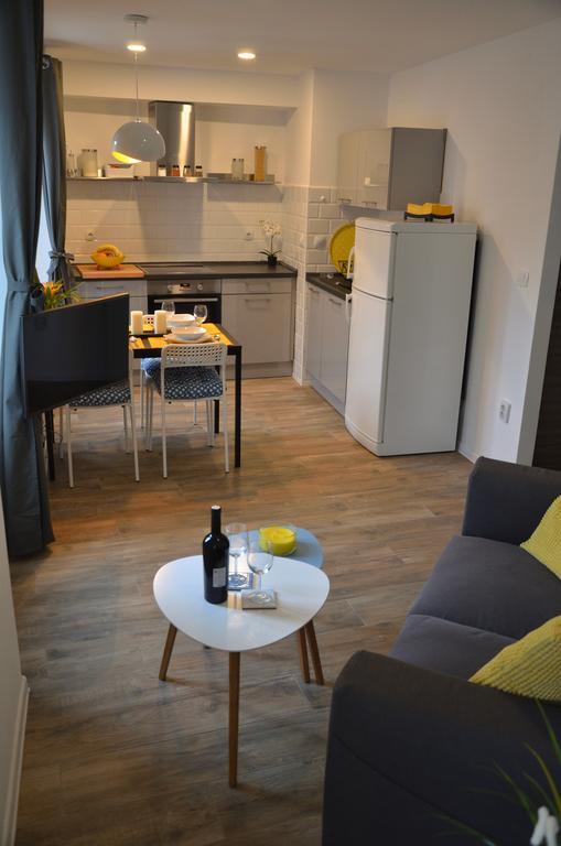 Dinghy Apartment Zadar Eksteriør billede